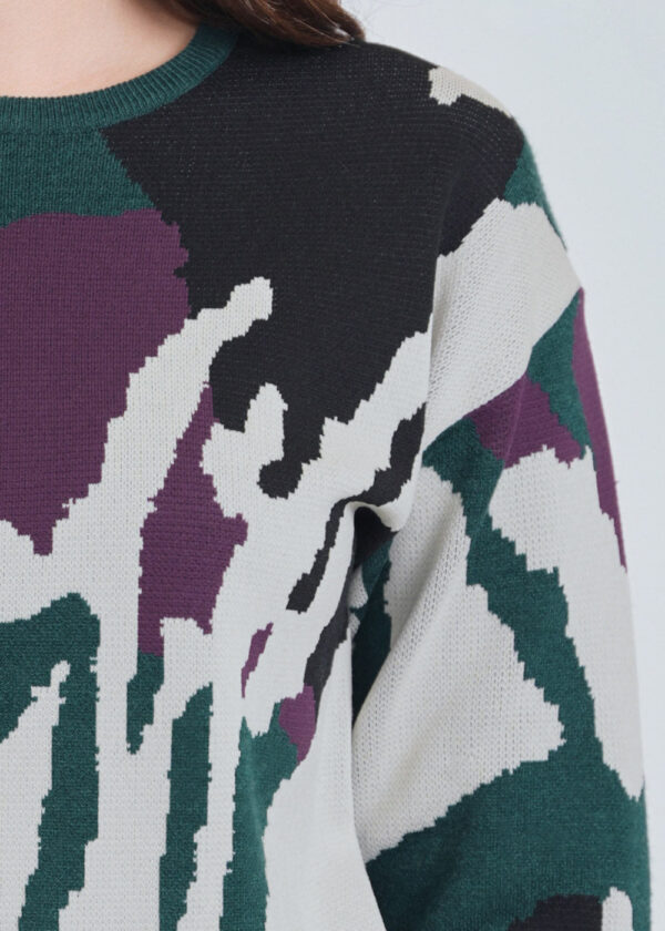 Abstract Green Knit Sweater - Image 3
