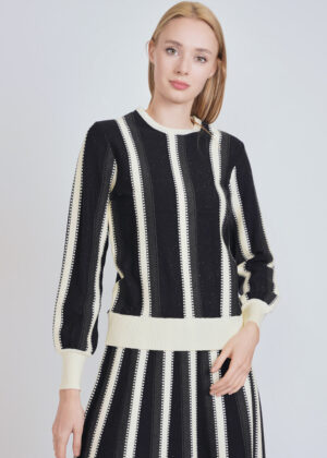 luxandivy Black Contrast Knit Top for Women – Stylish Two-Tone Sweater Blouse